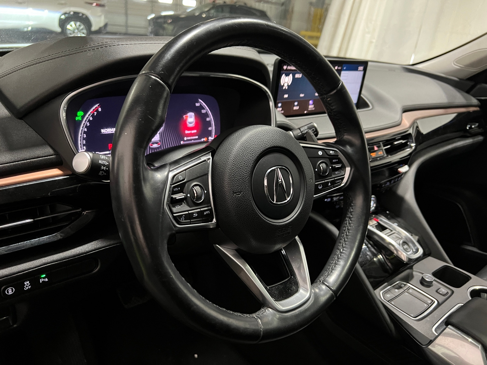 Thumbnail: 2022 Acura MDX - 4