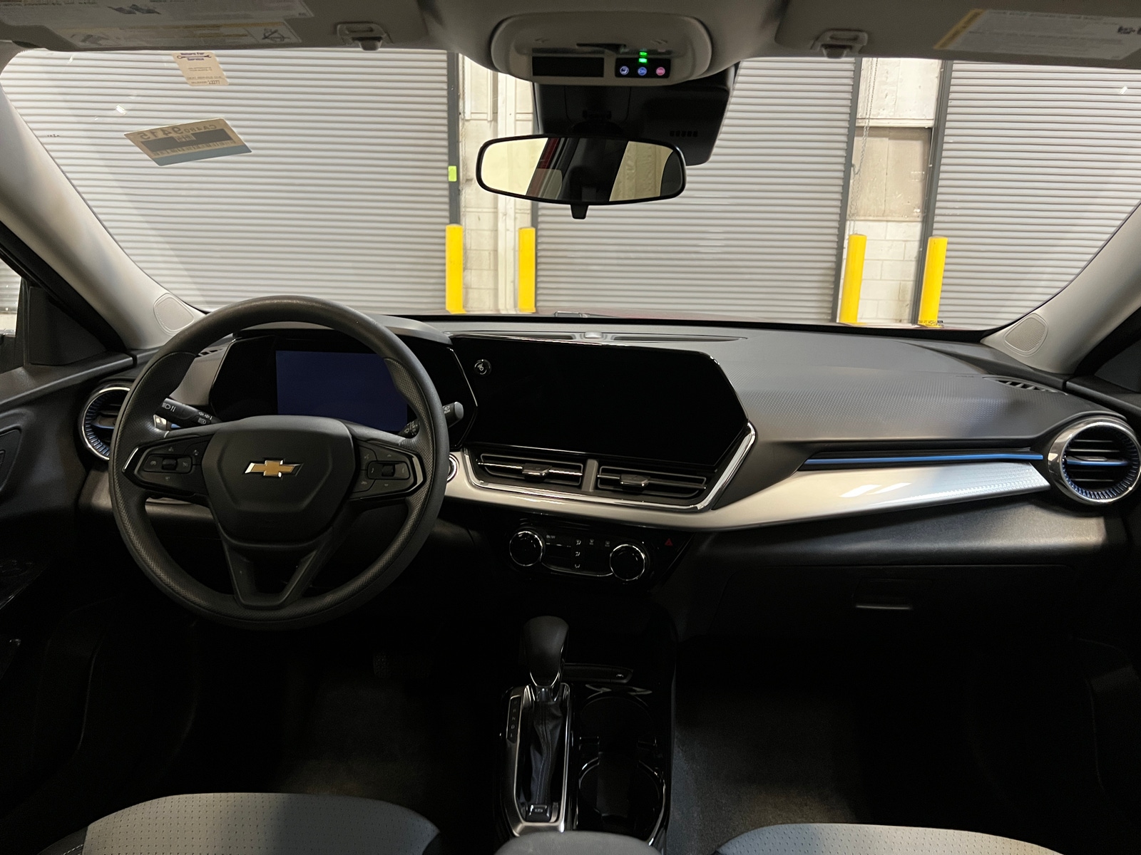 Thumbnail: 2025 Chevrolet Trax - 3