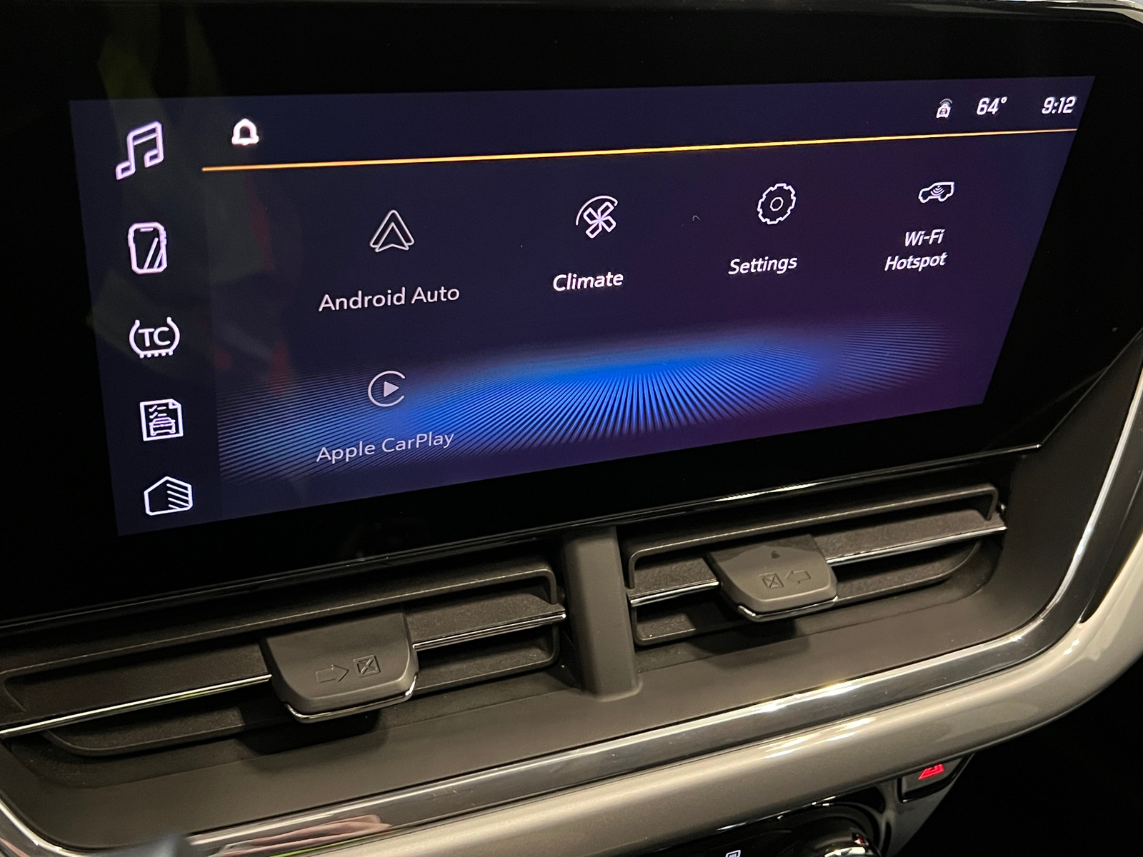 Thumbnail: 2025 Chevrolet Trax - 4