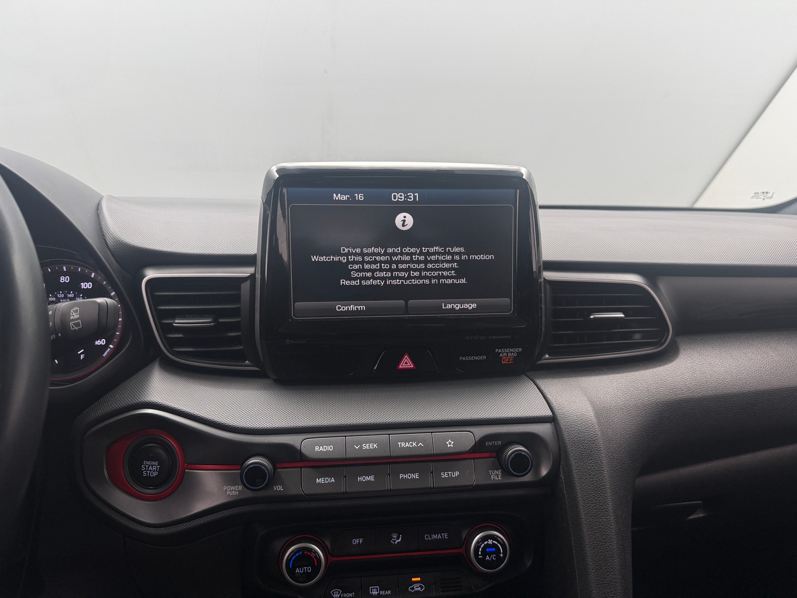 Thumbnail: 2019 Hyundai Veloster - 3