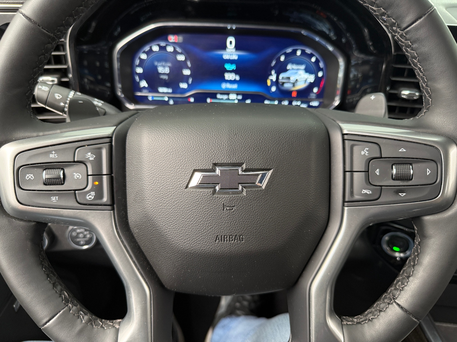 Thumbnail: 2025 Chevrolet Silverado 1500 - 4