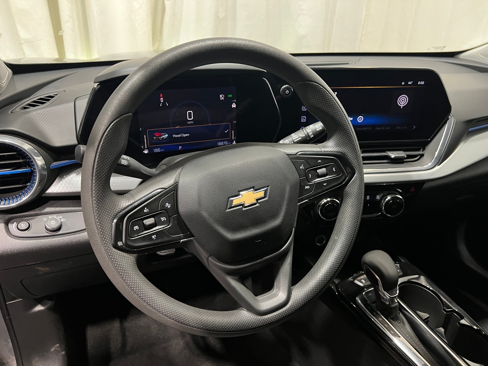 Thumbnail: 2025 Chevrolet Trax - 5