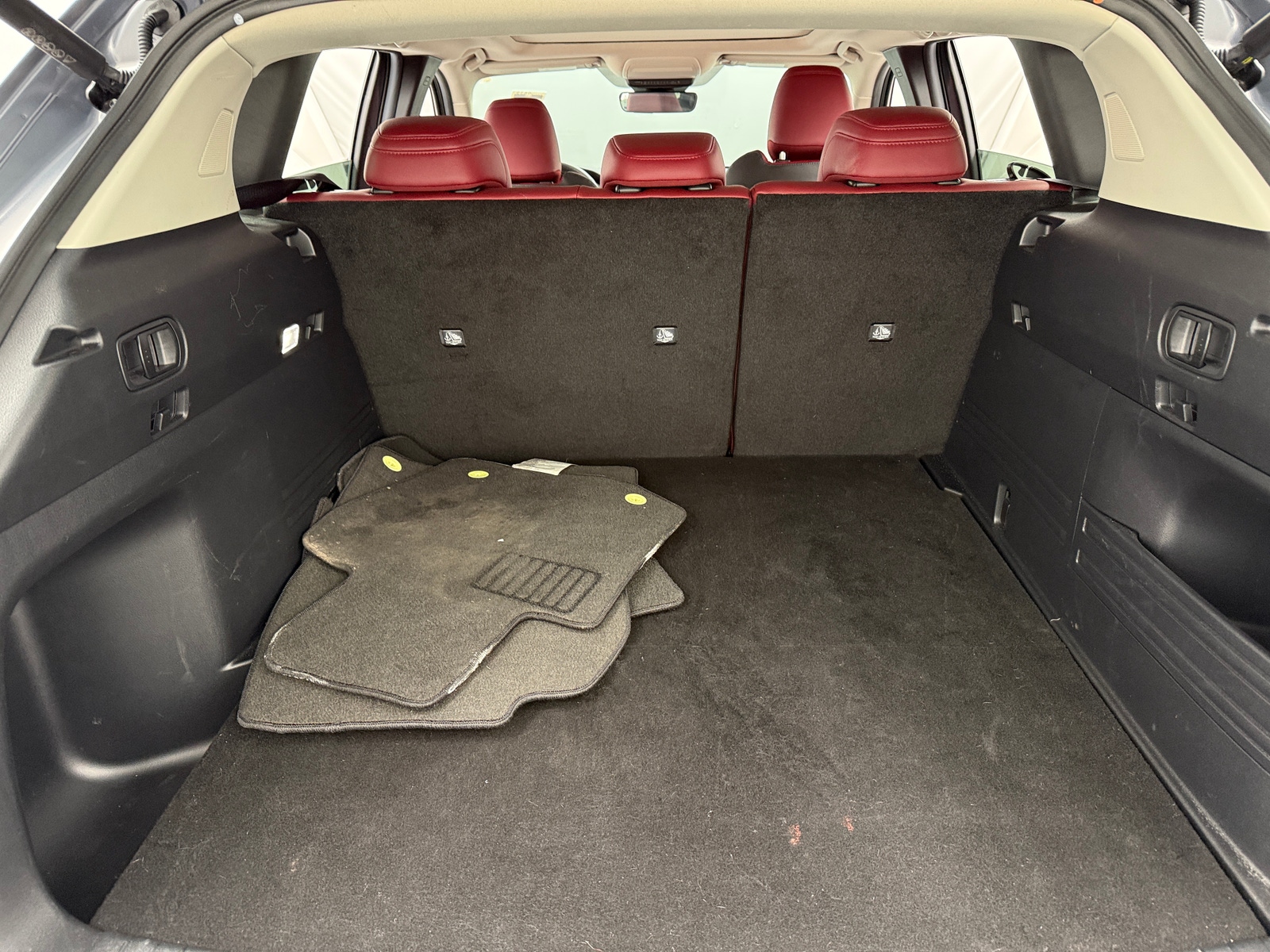 Thumbnail: 2025 Mazda CX-50 - 6