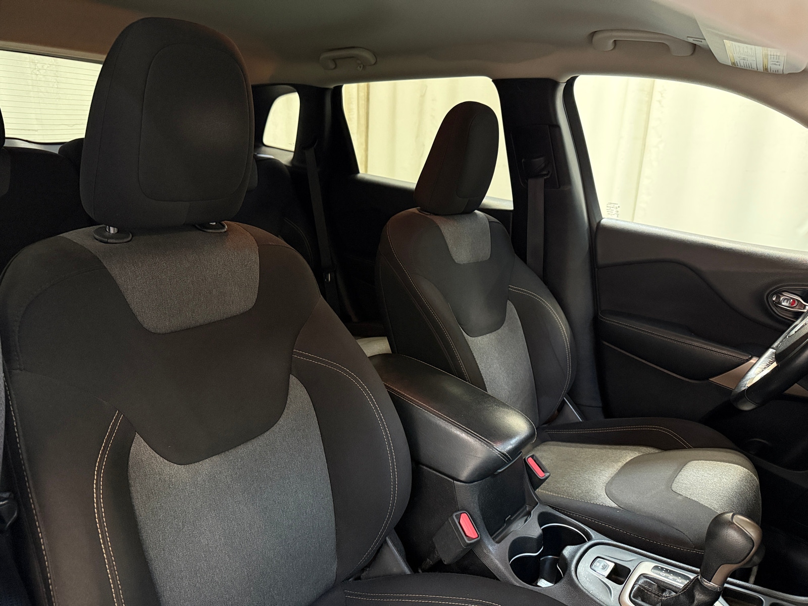 Thumbnail: 2018 Jeep Cherokee - 2