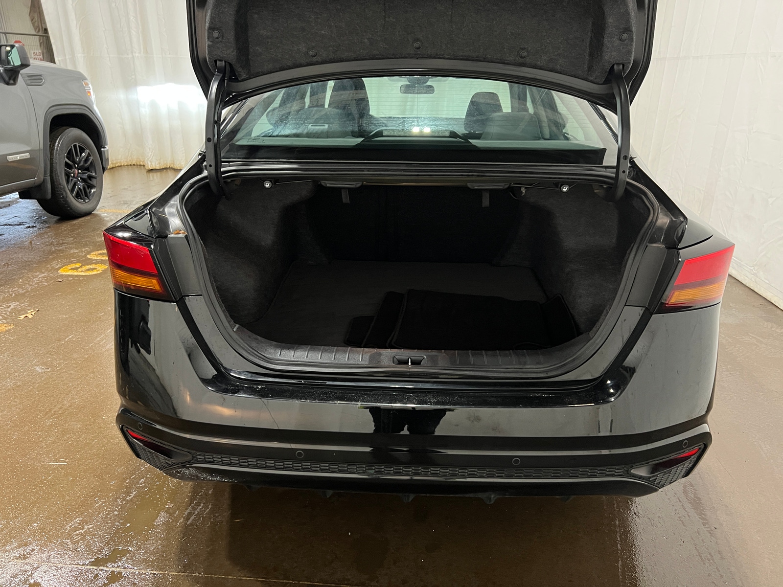 Thumbnail: 2025 Nissan Altima - 7