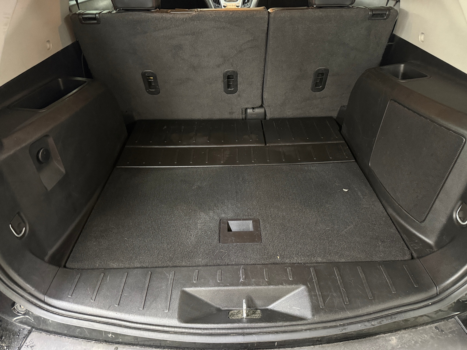 Thumbnail: 2017 Chevrolet Equinox - 6