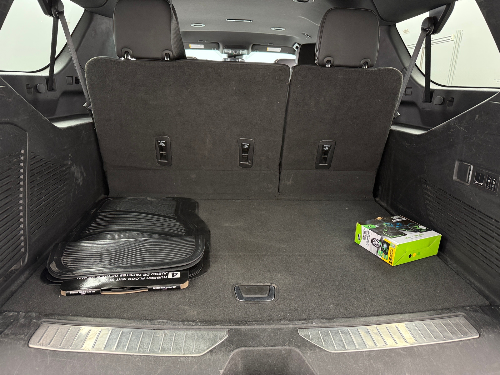 Thumbnail: 2023 Chevrolet Suburban - 6