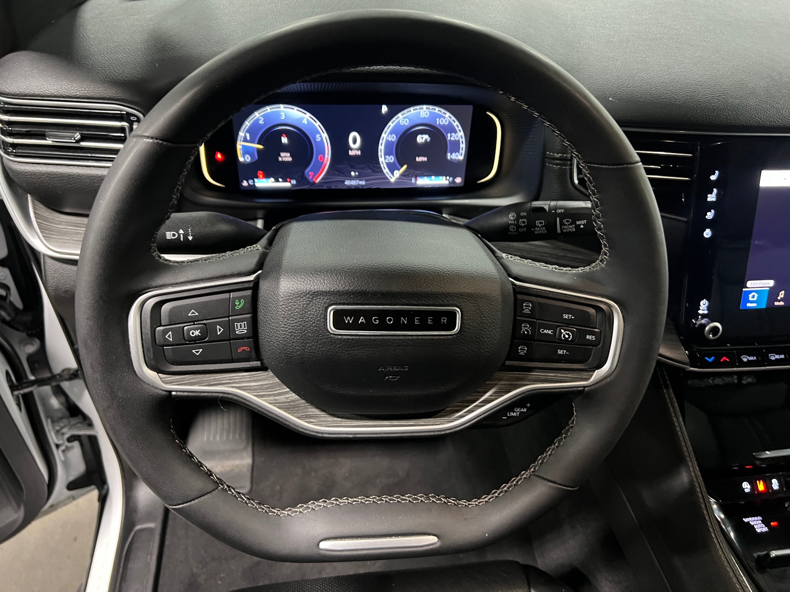 Thumbnail: 2024 Jeep Wagoneer - 4