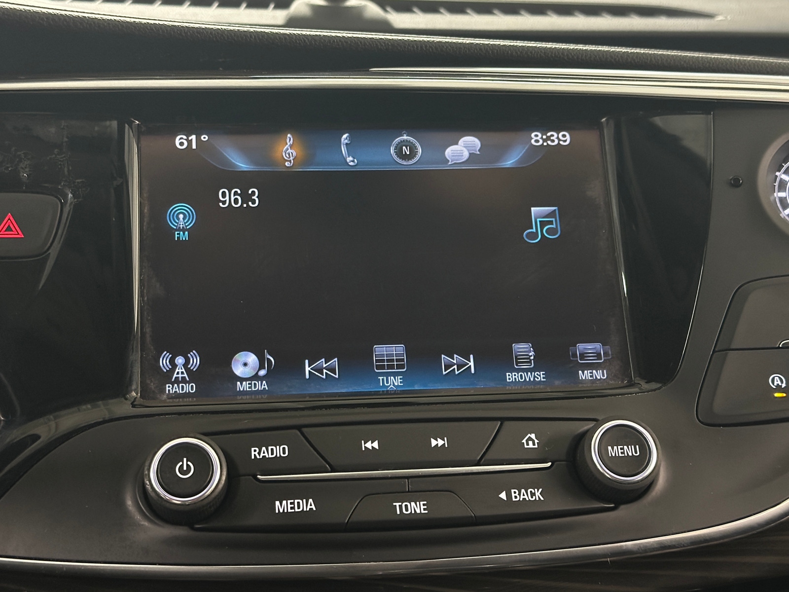 Thumbnail: 2020 Buick Envision - 3