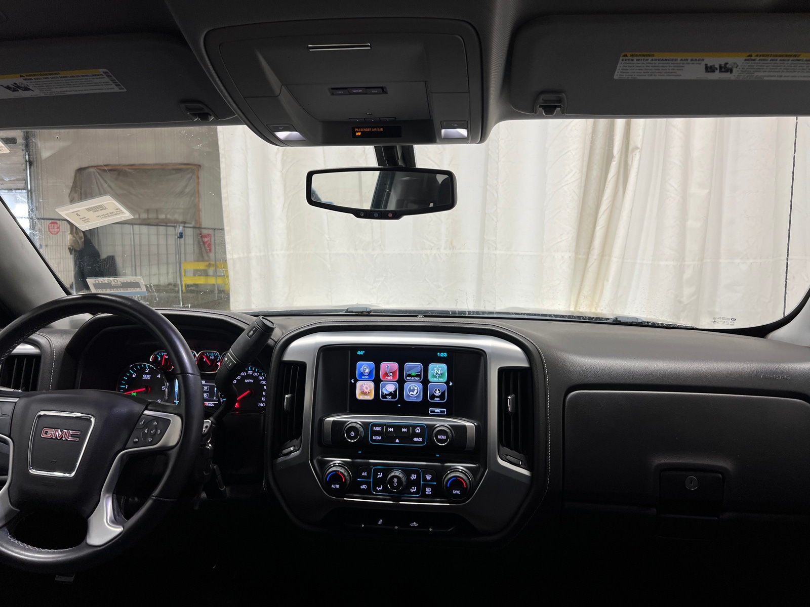 Thumbnail: 2018 GMC Sierra 1500 - 3