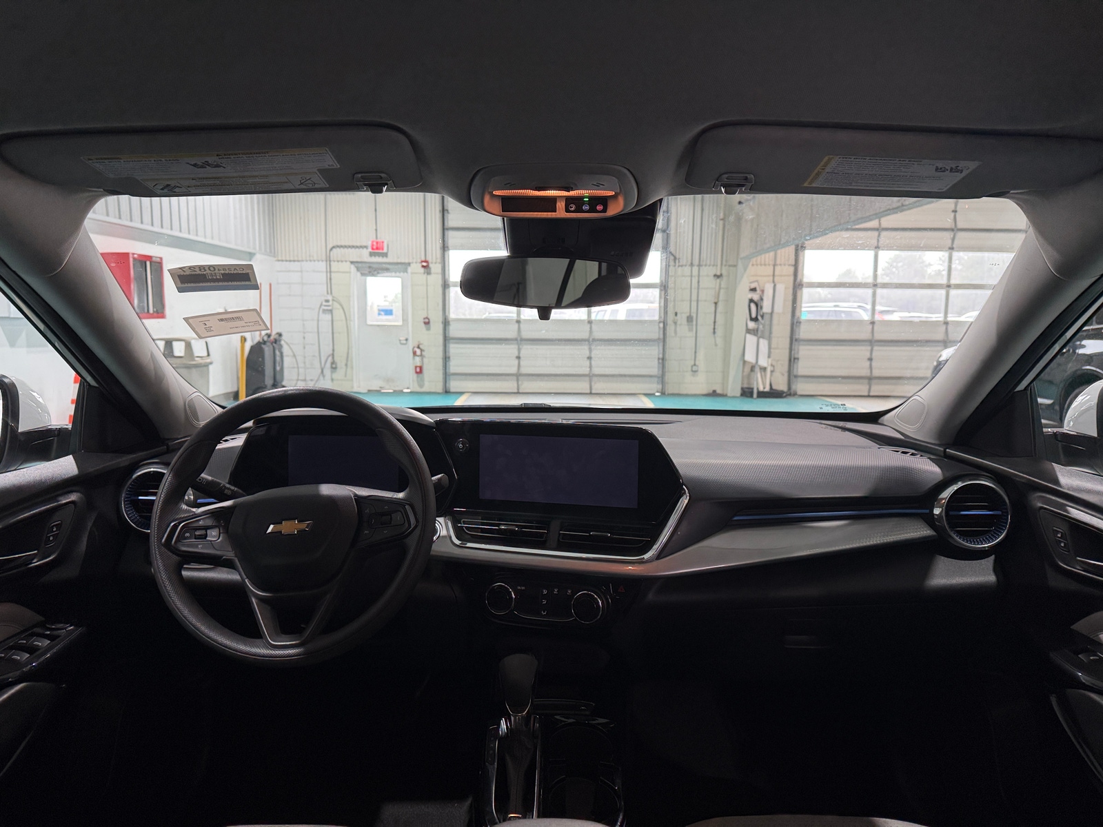 Thumbnail: 2025 Chevrolet Trax - 3