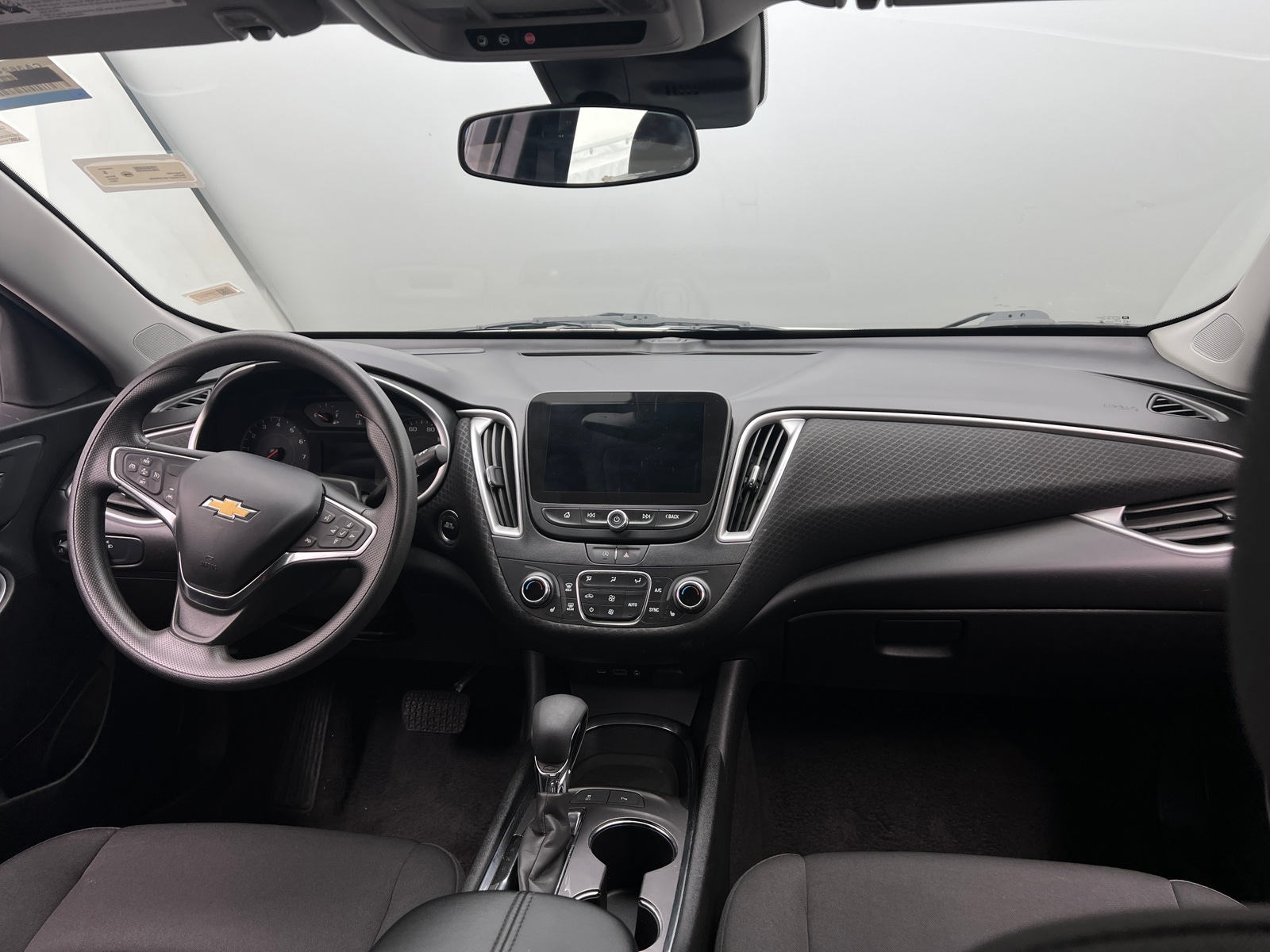 Thumbnail: 2024 Chevrolet Malibu - 3