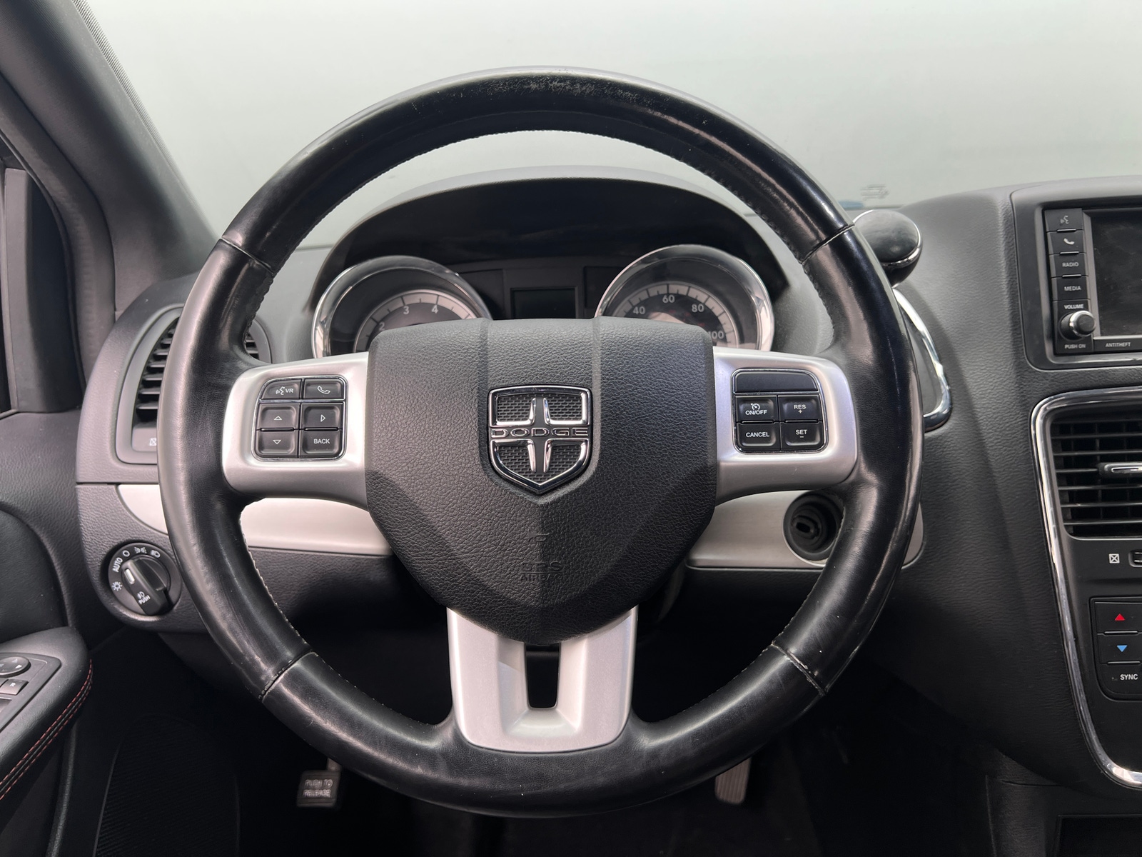 Thumbnail: 2019 Dodge Grand Caravan - 4