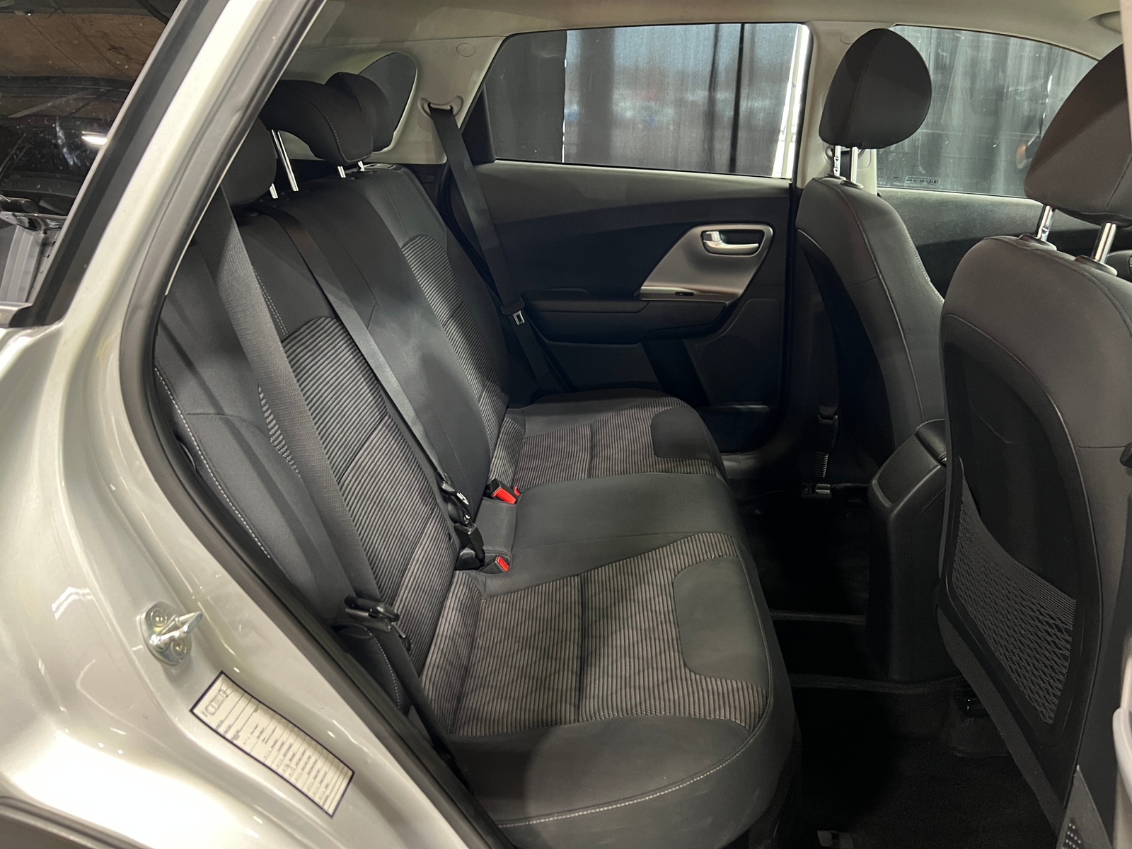 Thumbnail: 2020 Kia Niro - 6