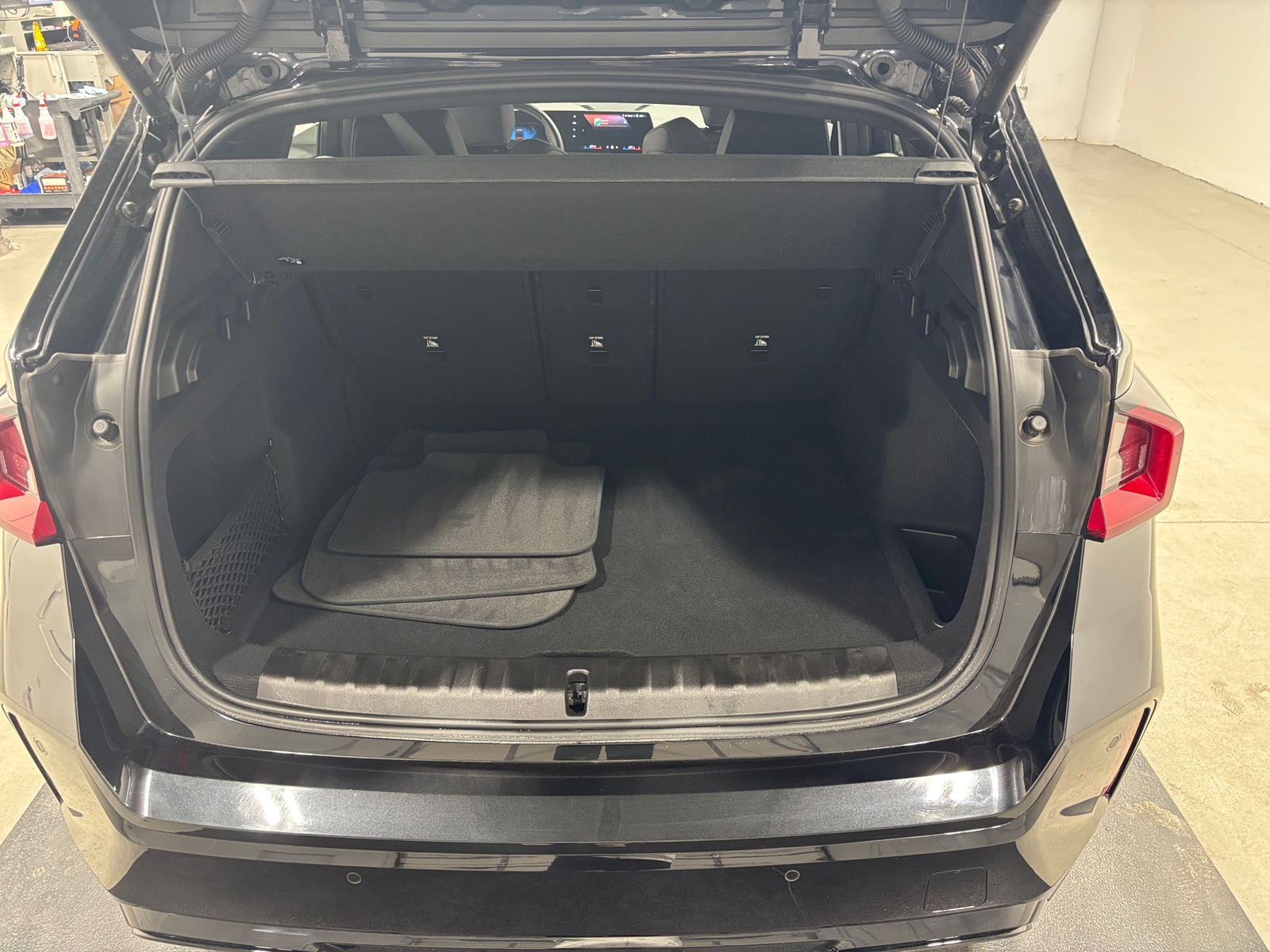 Thumbnail: 2026 BMW X1 - 6