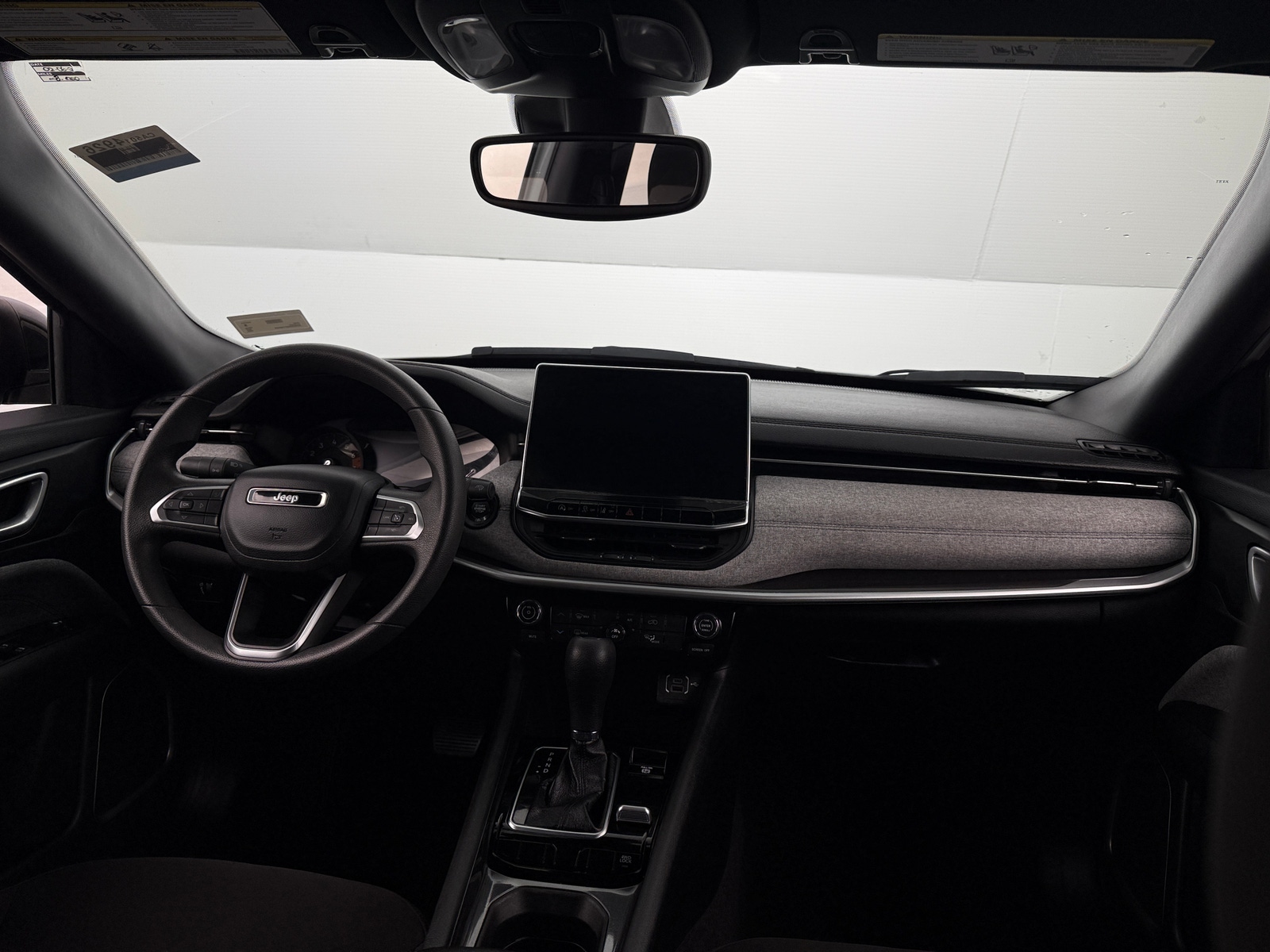 Thumbnail: 2023 Jeep Compass - 3