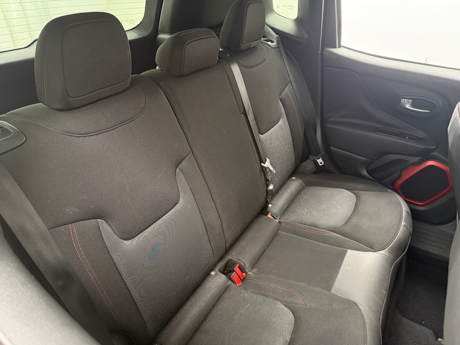 Thumbnail: 2016 Jeep Renegade - 6