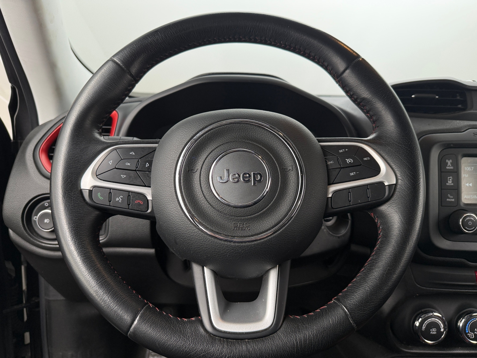 Thumbnail: 2016 Jeep Renegade - 5