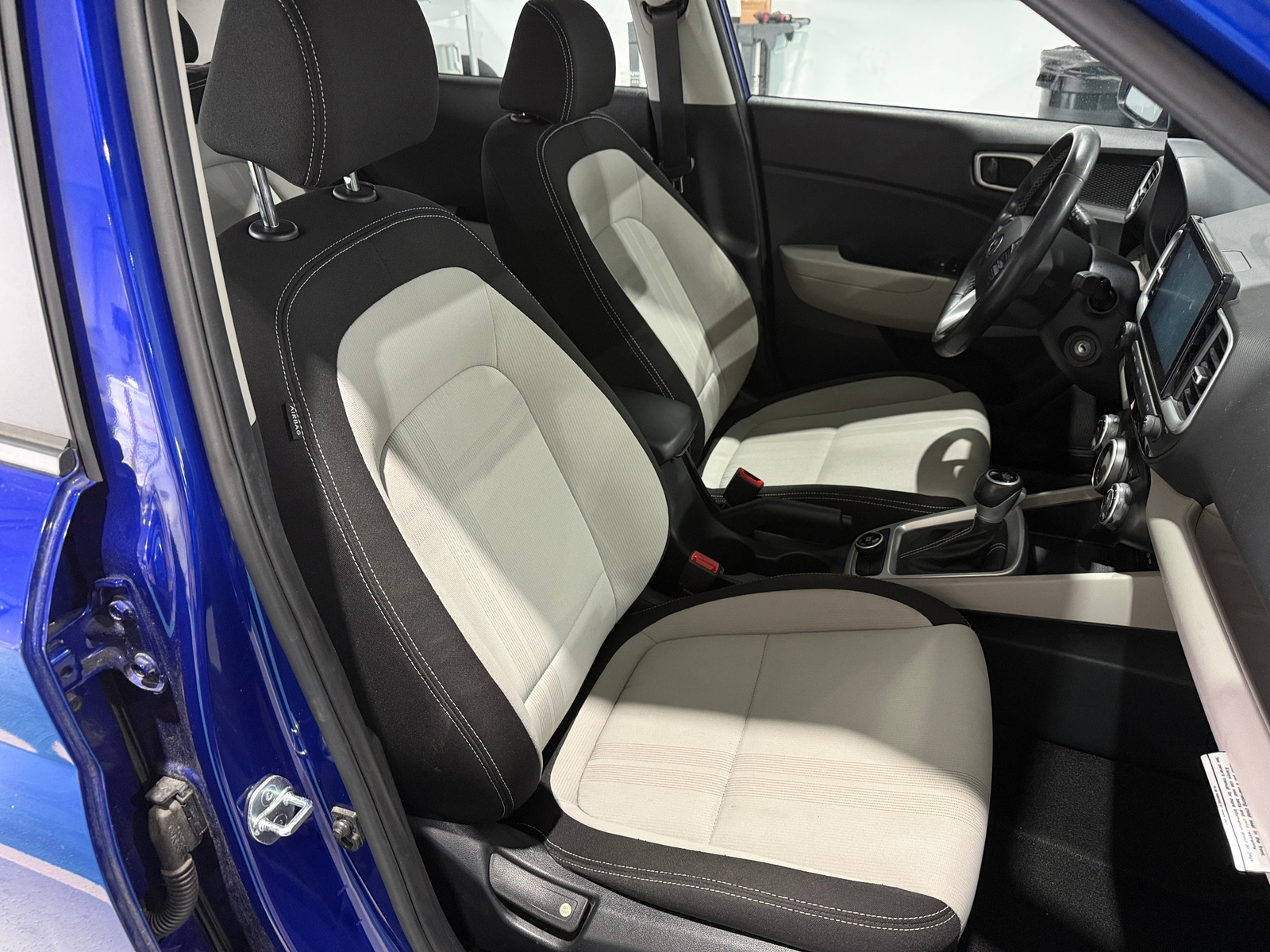 Thumbnail: 2023 Hyundai Venue - 2