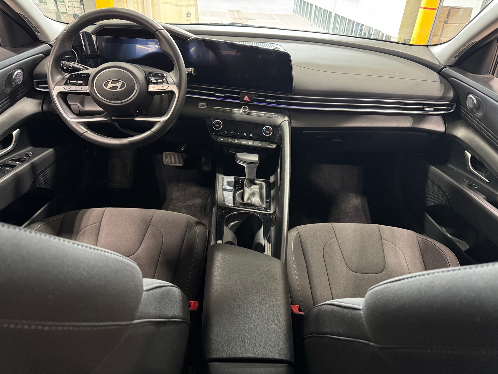 Thumbnail: 2025 Hyundai Elantra - 3