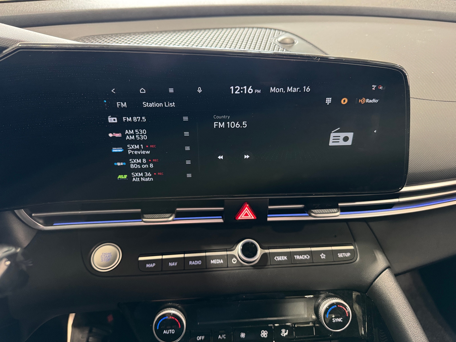 Thumbnail: 2025 Hyundai Elantra - 4