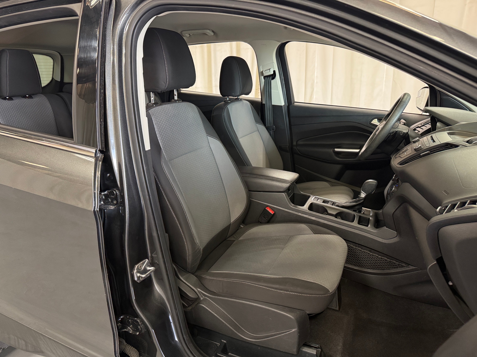 Thumbnail: 2017 Ford Escape - 2