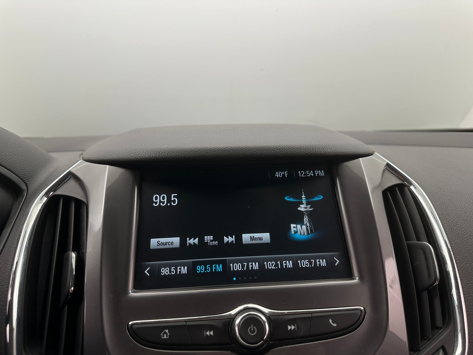 Thumbnail: 2018 Chevrolet Cruze - 4