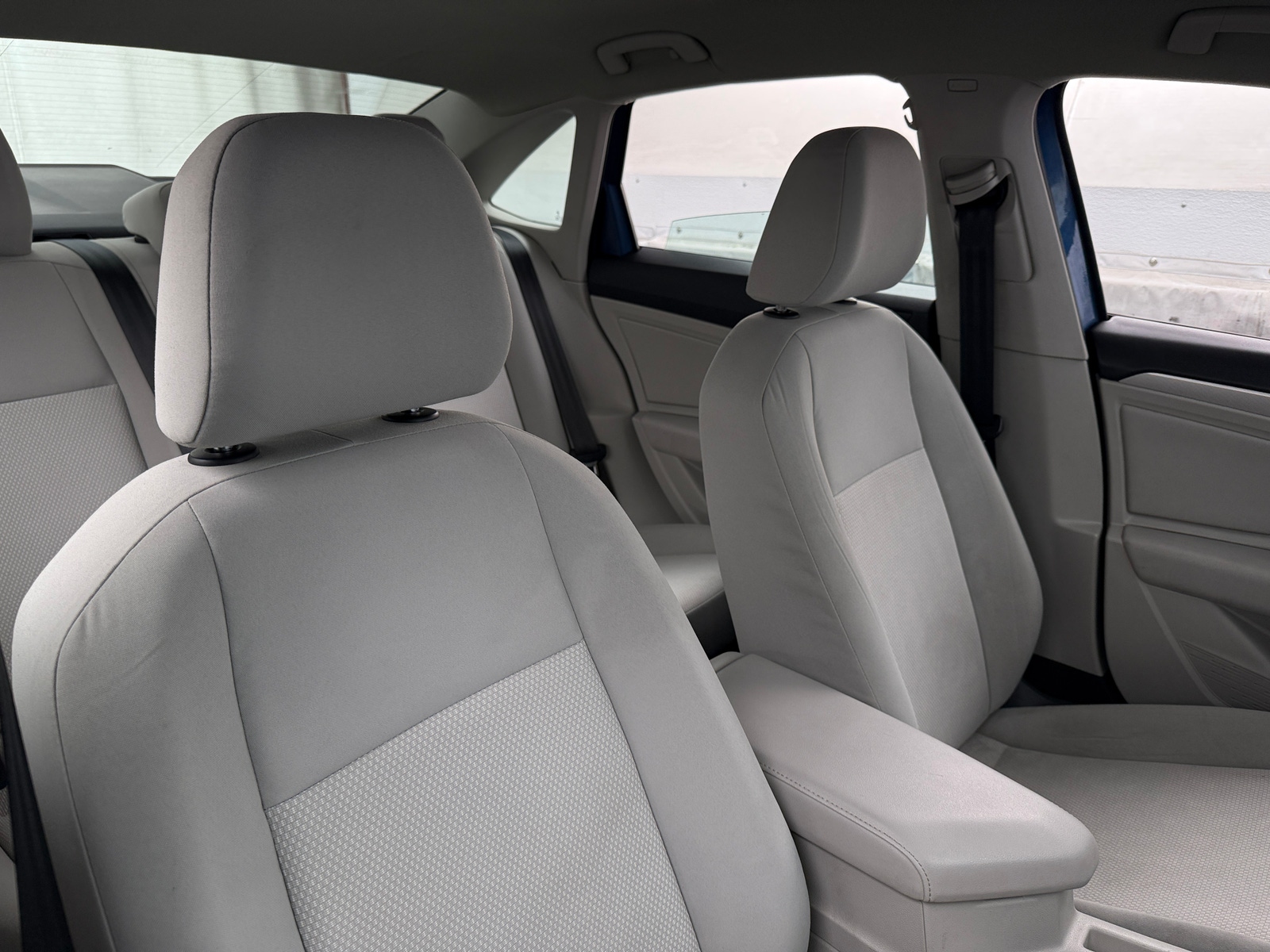 Thumbnail: 2019 Volkswagen Jetta - 2