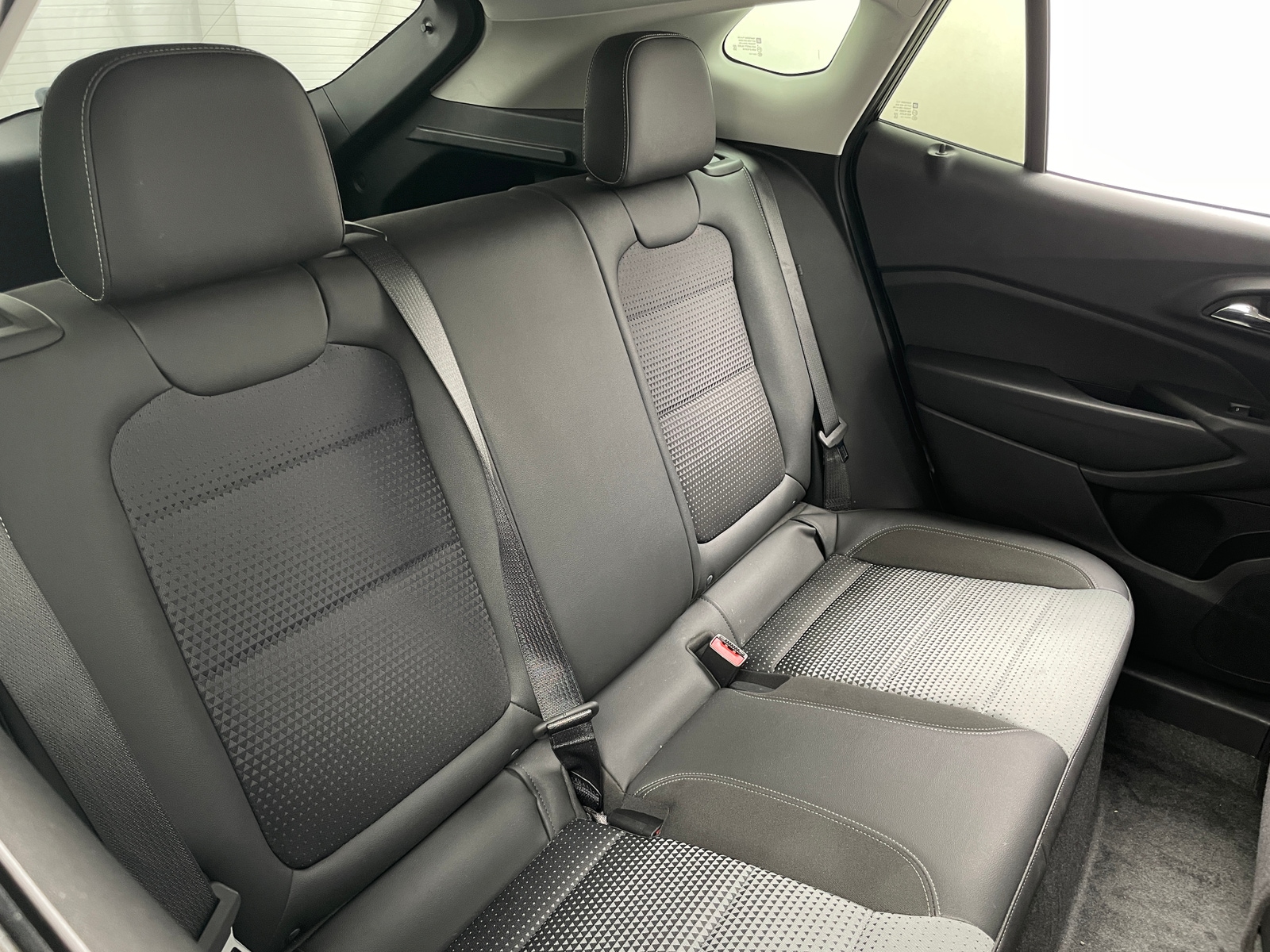 Thumbnail: 2025 Chevrolet Trax - 6