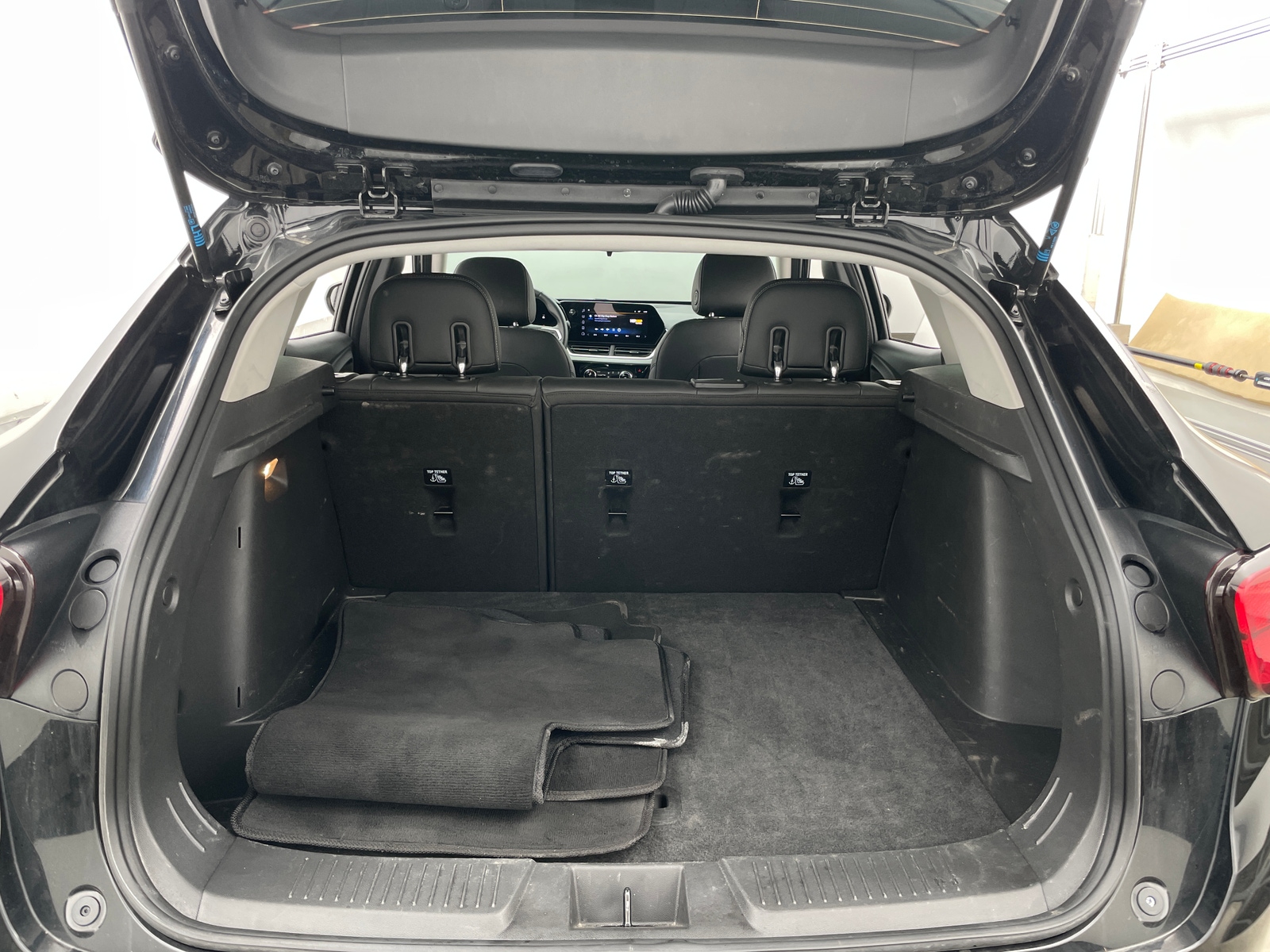 Thumbnail: 2025 Chevrolet Trax - 7