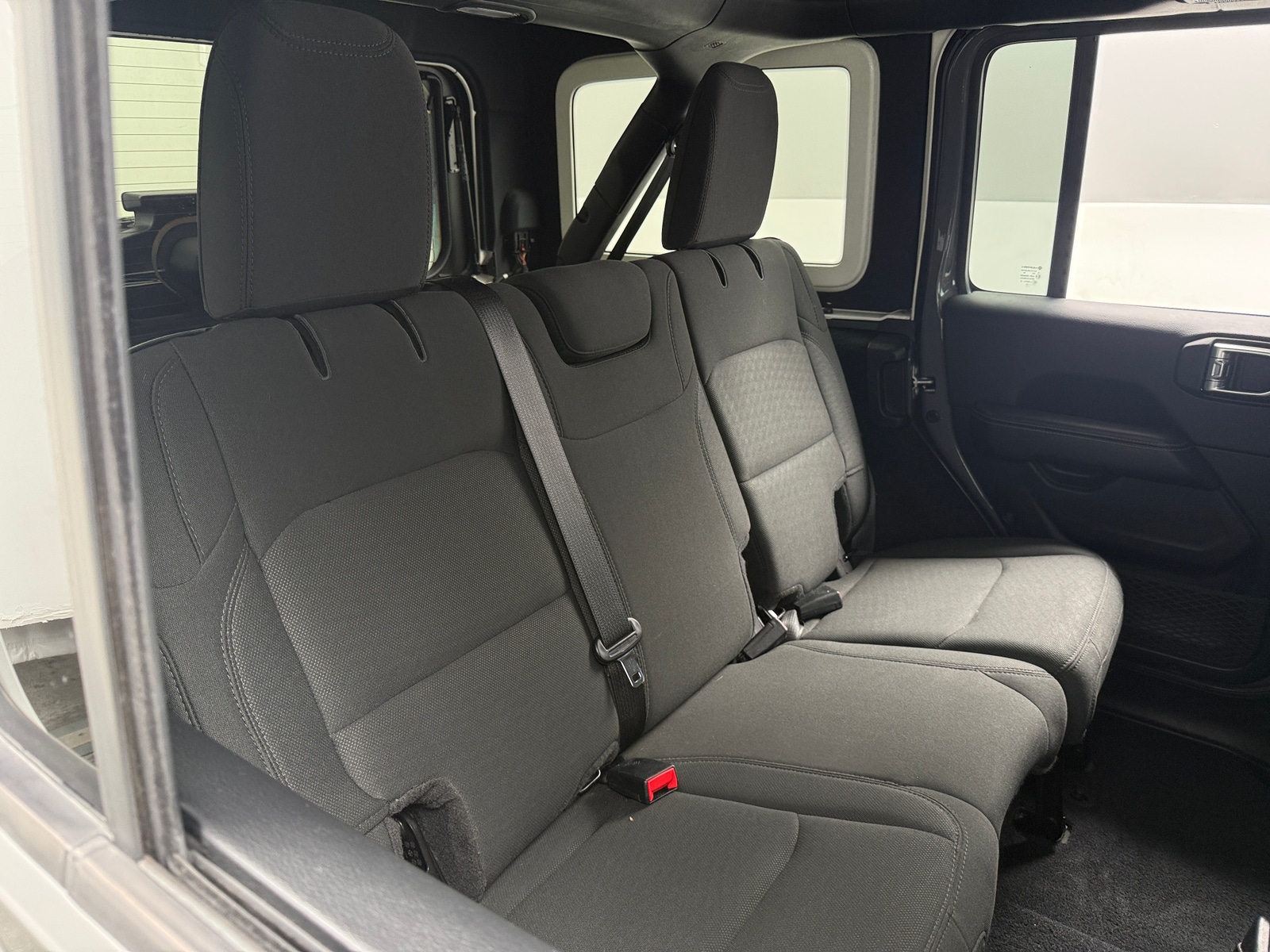 Thumbnail: 2019 Jeep Wrangler - 6