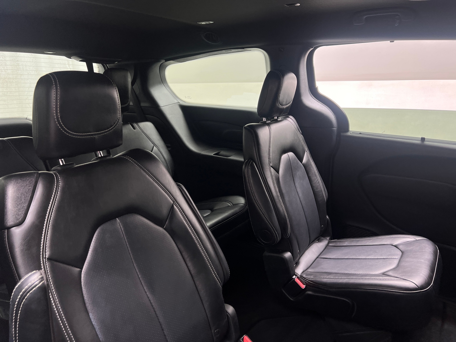 Thumbnail: 2025 Chrysler Pacifica - 6