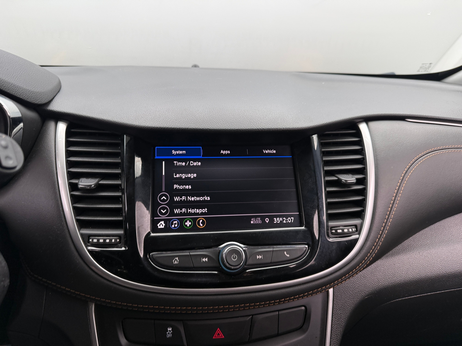 Thumbnail: 2022 Chevrolet Trax - 4