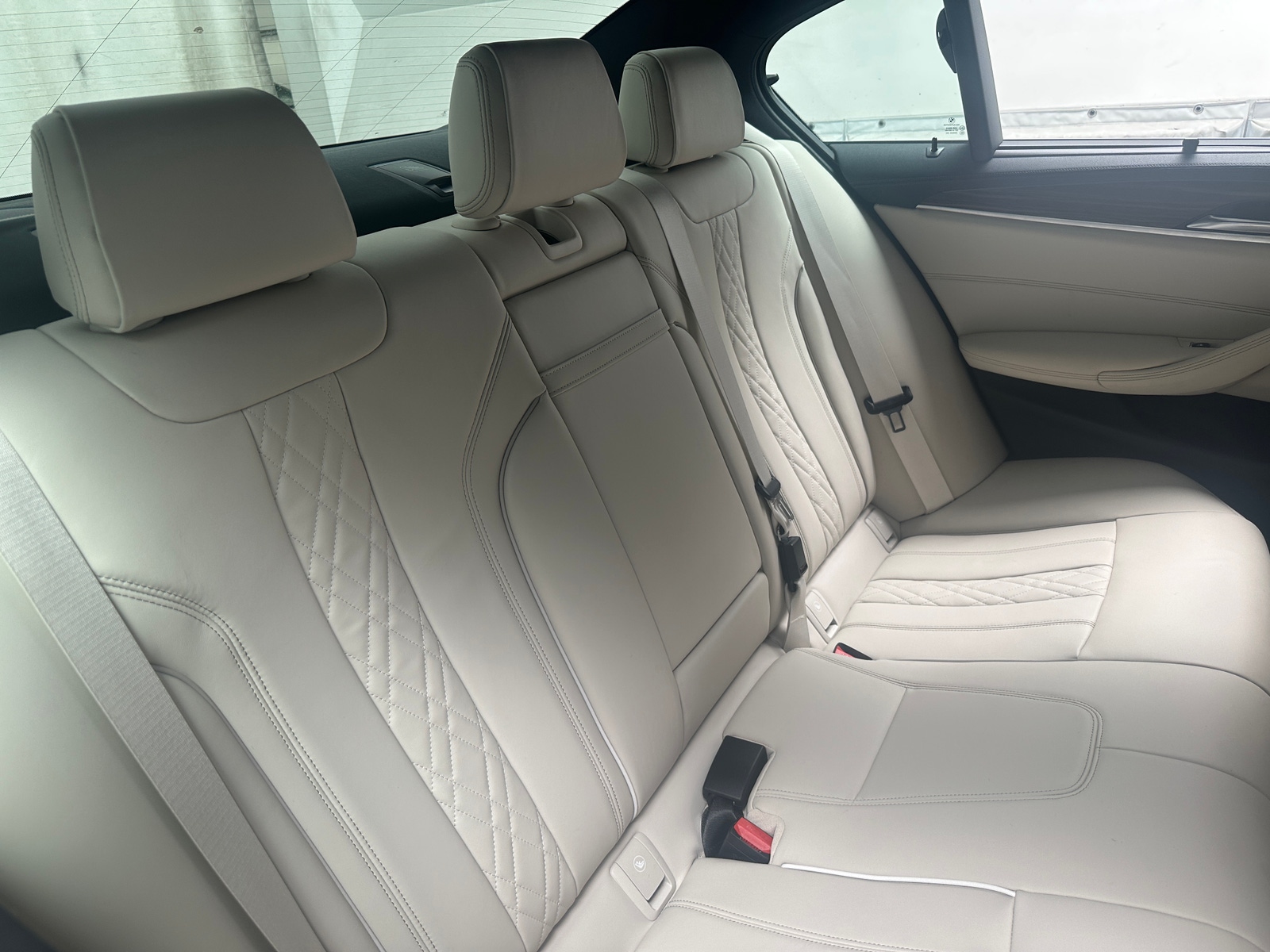 Thumbnail: 2021 BMW 5 Series - 5