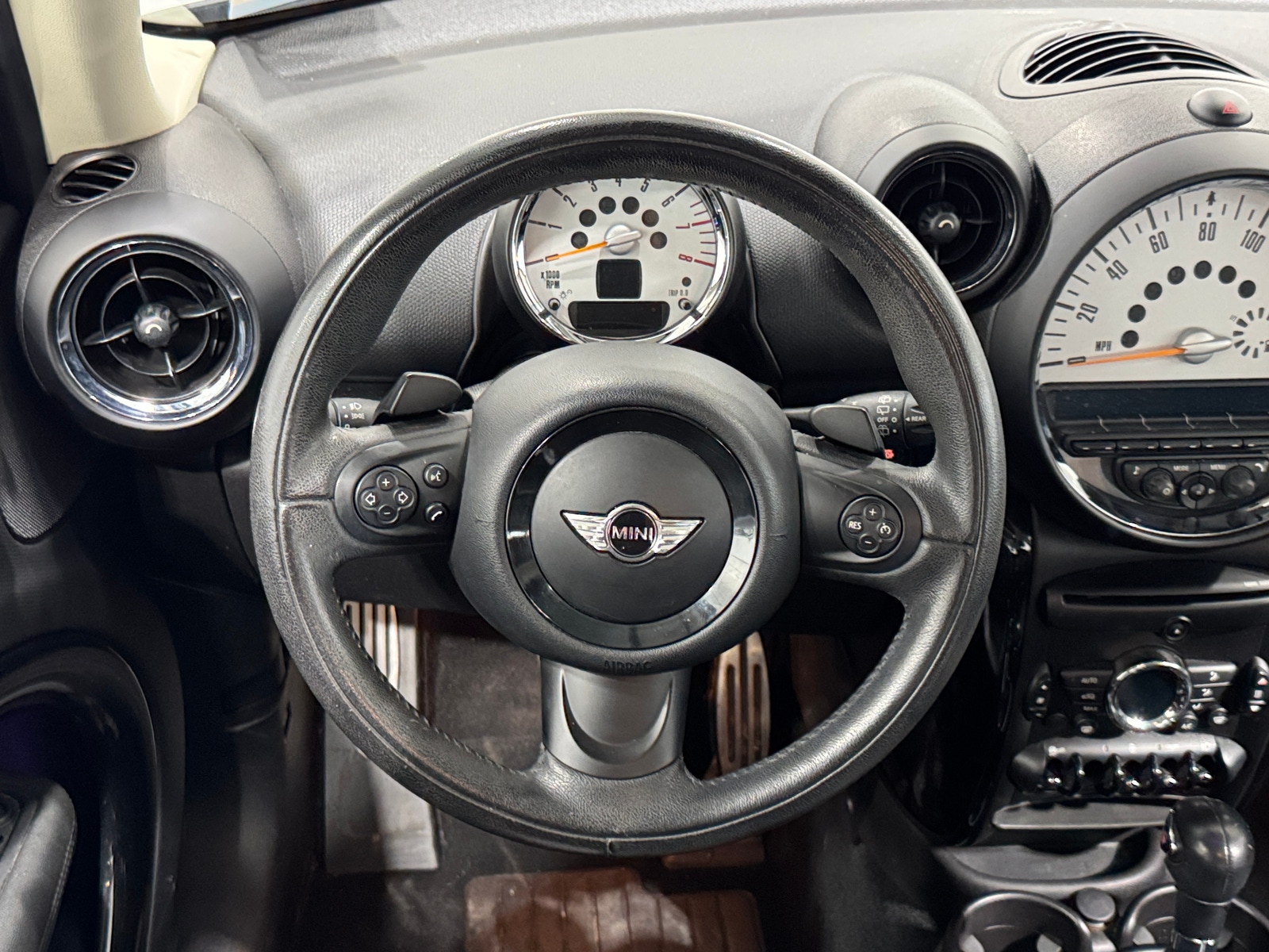 Thumbnail: 2014 MINI Cooper Countryman - 4