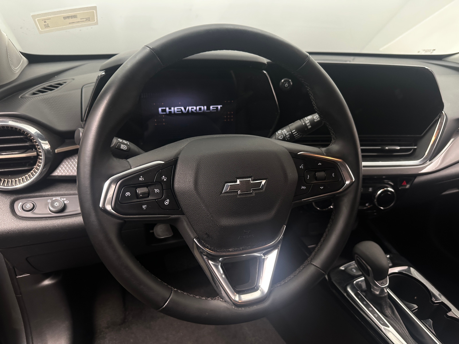 Thumbnail: 2025 Chevrolet Trax - 4