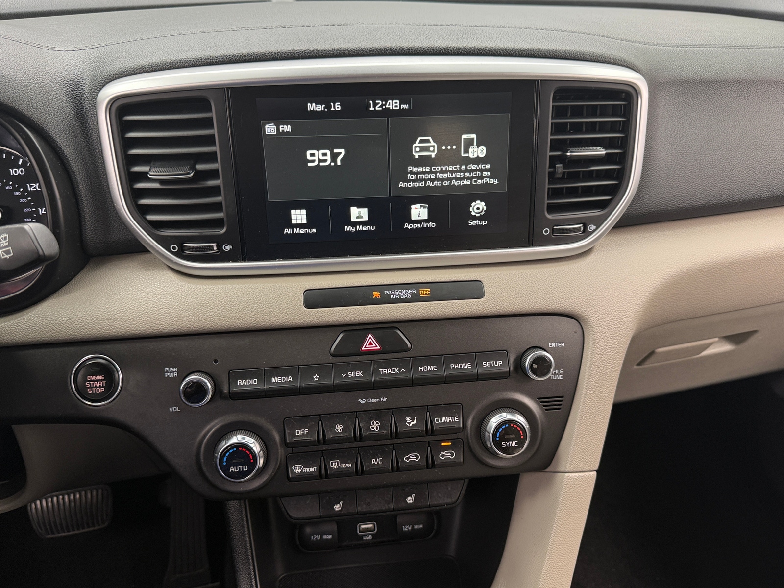 Thumbnail: 2022 Kia Sportage - 4