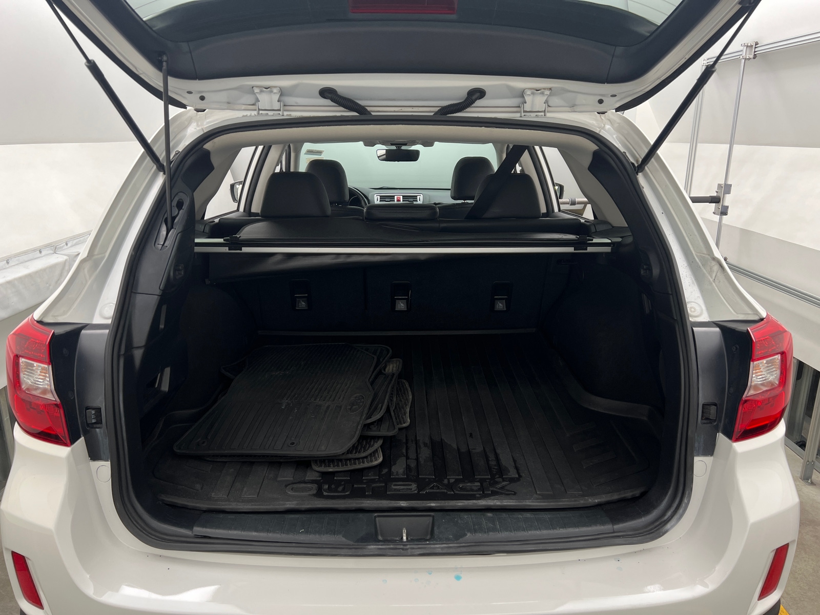 Thumbnail: 2017 Subaru Outback - 6