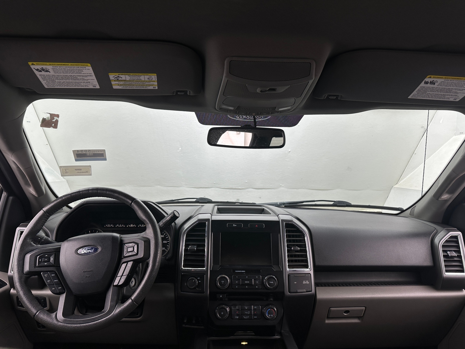 Thumbnail: 2015 Ford Econoline - 3