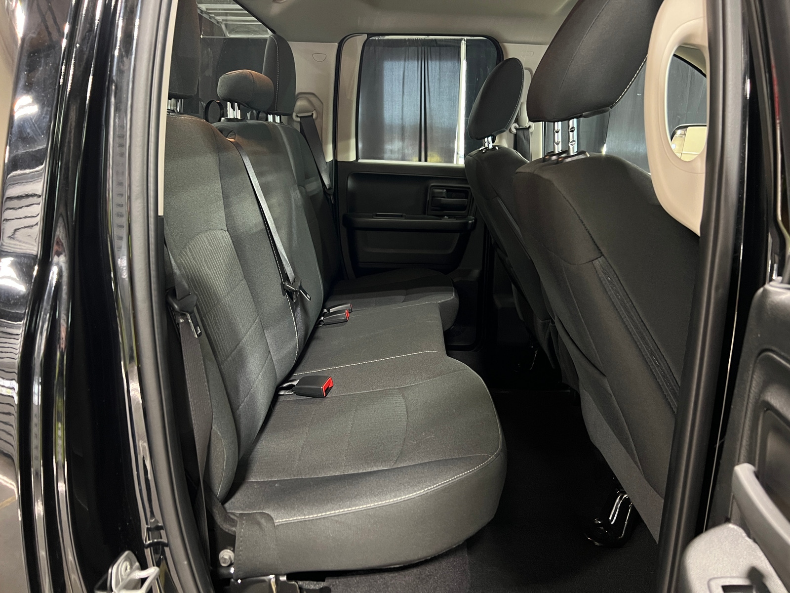 Thumbnail: 2022 RAM 1500 Classic - 6