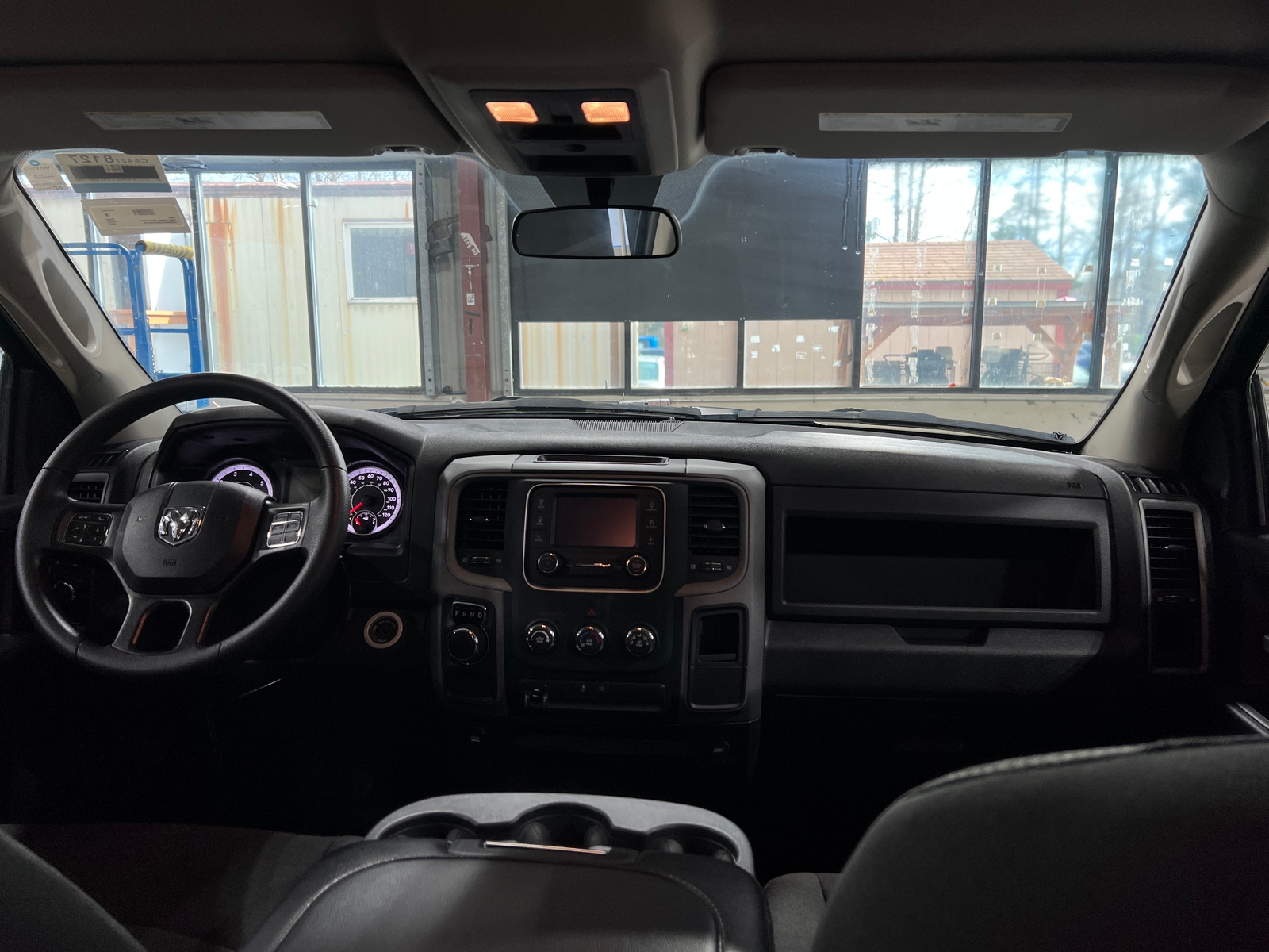 Thumbnail: 2022 RAM 1500 Classic - 3