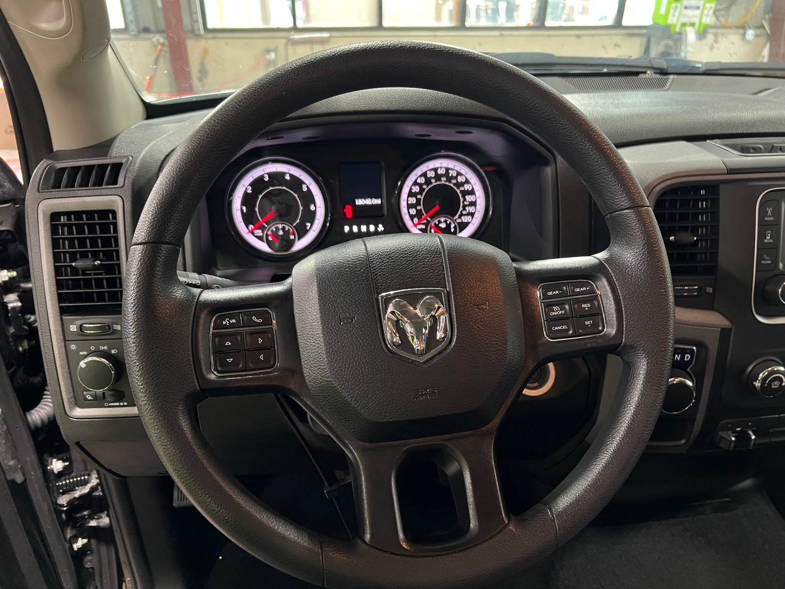 Thumbnail: 2022 RAM 1500 Classic - 5