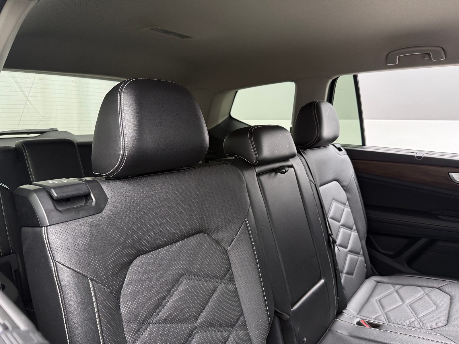 Thumbnail: 2024 Volkswagen Atlas - 5