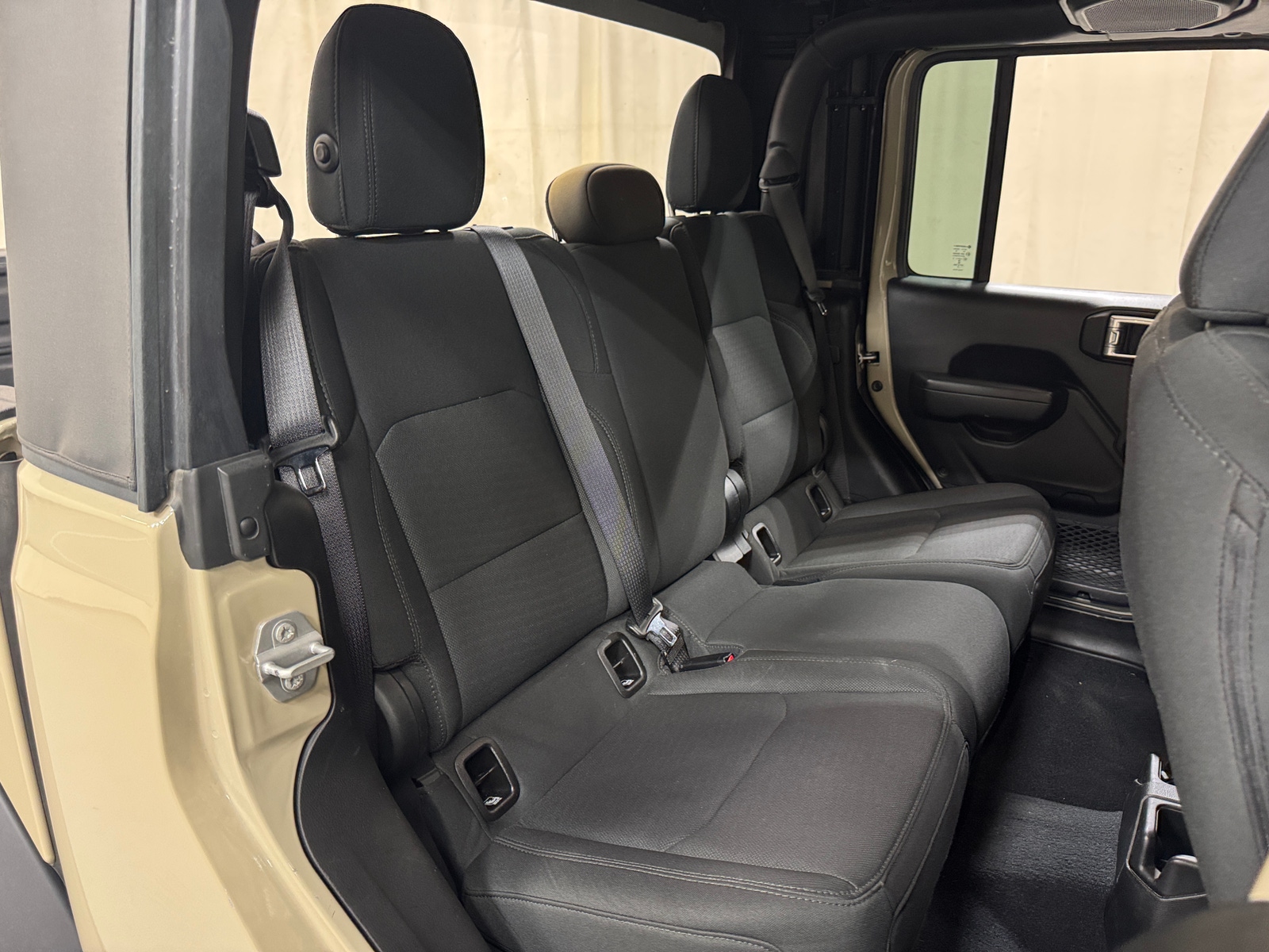 Thumbnail: 2022 Jeep Gladiator - 6