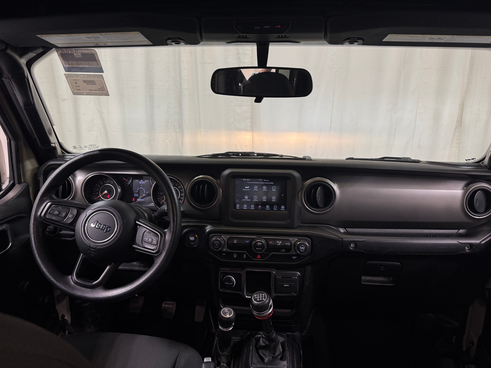 Thumbnail: 2022 Jeep Gladiator - 3