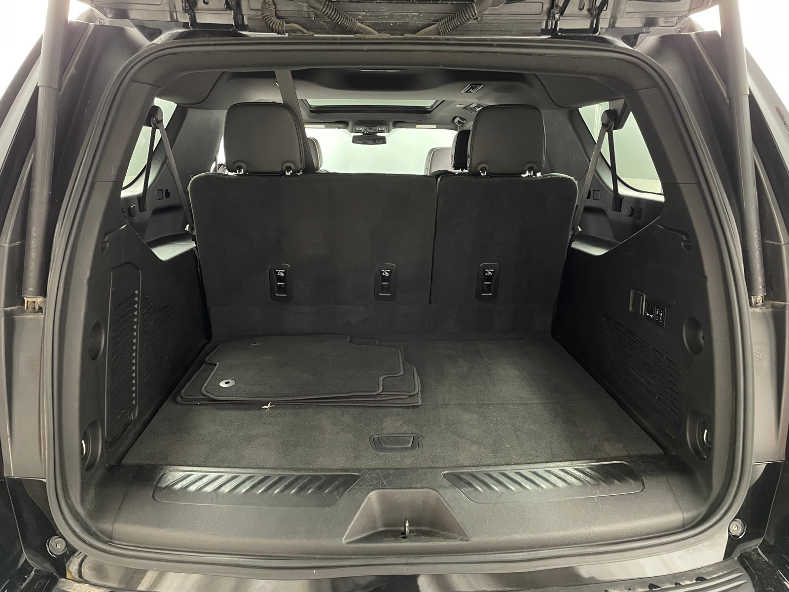 Thumbnail: 2022 GMC Yukon XL - 6