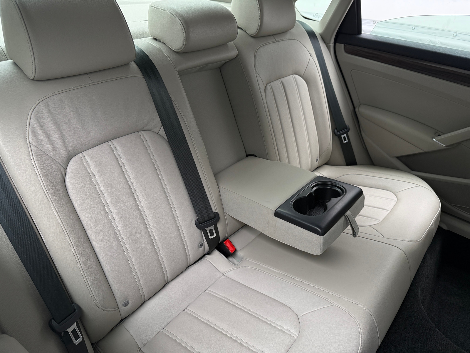 Thumbnail: 2020 Volkswagen Passat - 5