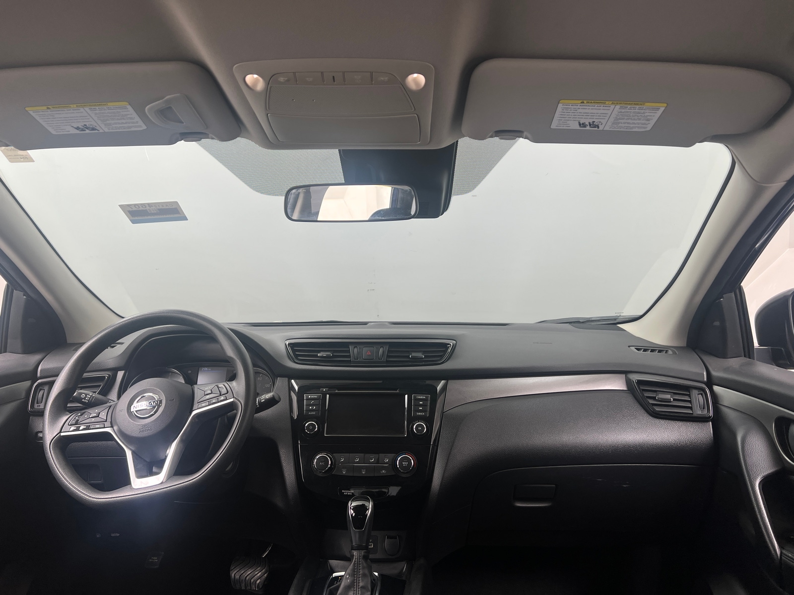 Thumbnail: 2020 Nissan Rogue Sport - 3