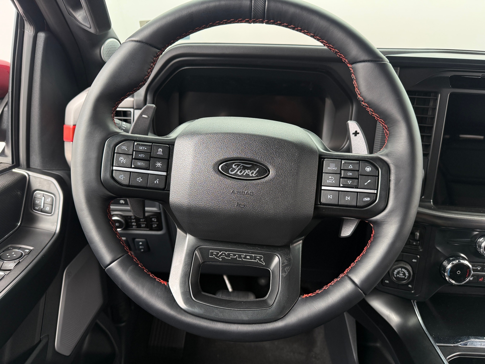 Thumbnail: 2025 Ford Econoline - 4