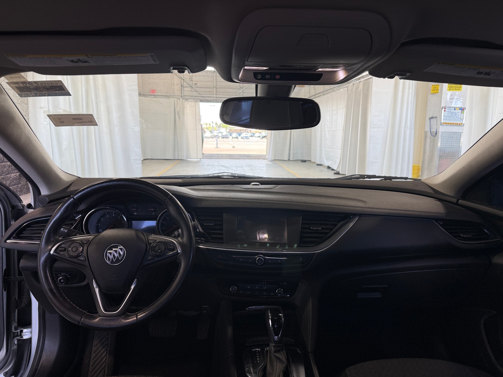 Thumbnail: 2018 Buick Regal - 3